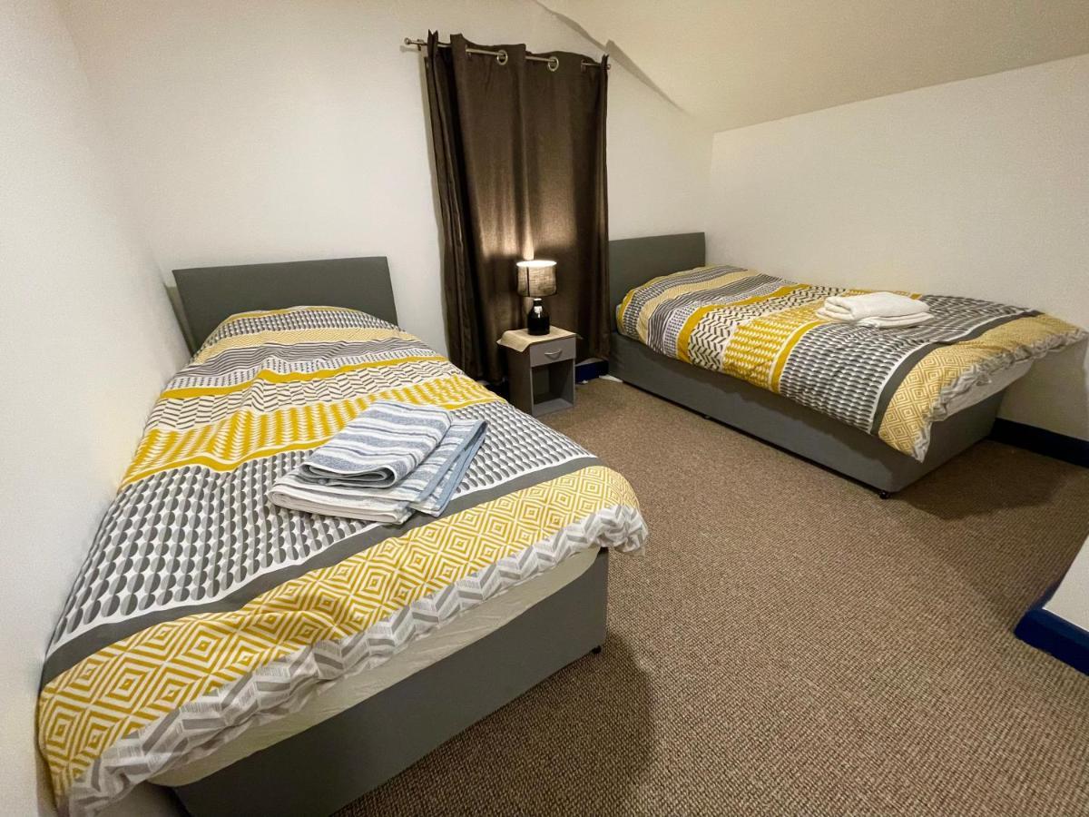 2 Bedroom Cottage Gloucester City Center Экстерьер фото